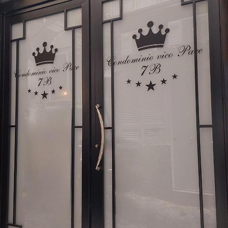 Bed and Breakfast Napolidream Екстер'єр фото